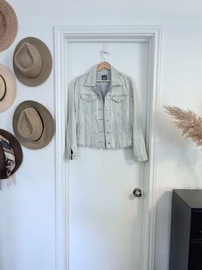 Light Wash Denim Jacket - Women